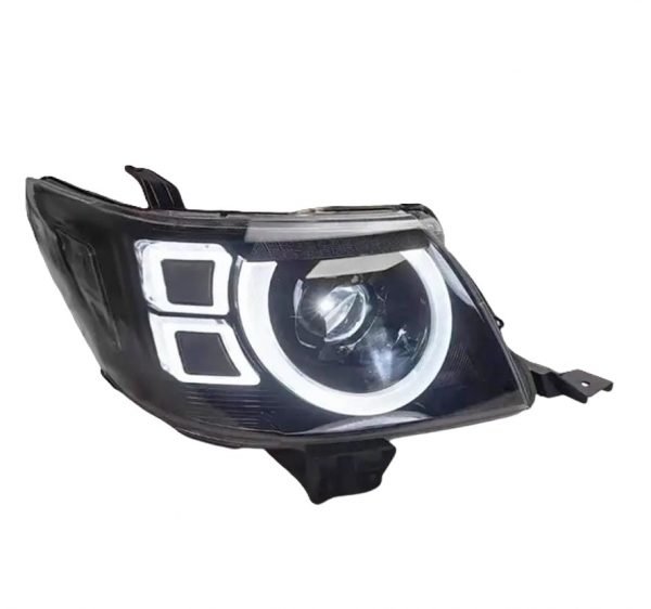 Toyota Hilux d4d 11 - Headlights Right Toyota Hilux d4d 11 - Headlights Right