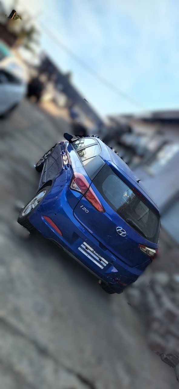 Hyundai i20 g4la 2015 00194 rear Hyundai i20 2015