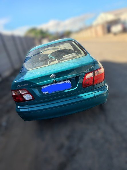 Nissan almera 2004 1.6