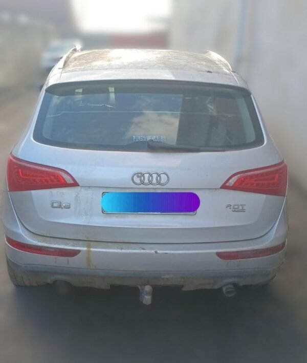 Audi Q5 TSI CCZ 00336 Rear